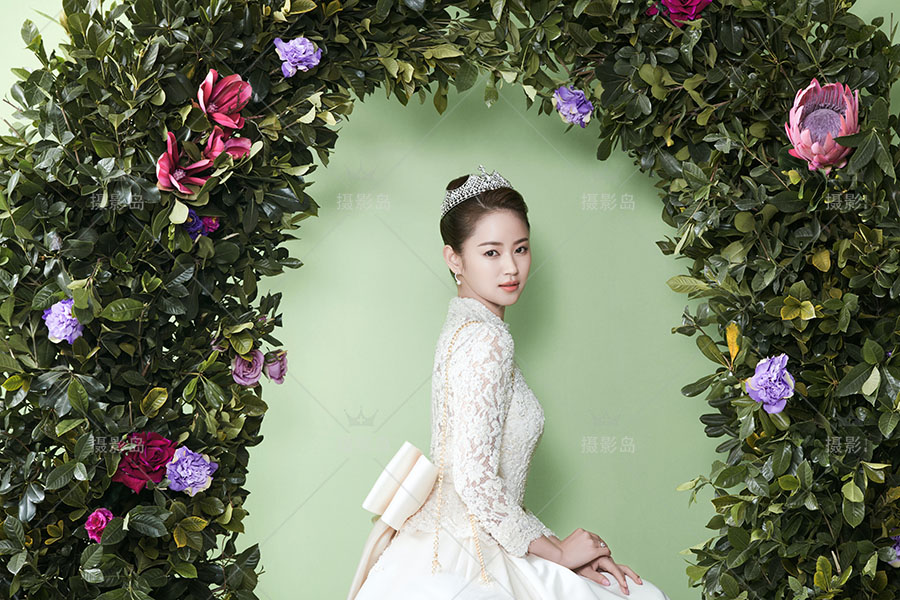 婚纱摄影展会典藏韩式情侣写真样片，唯美纯色背景內景新娘造型照片素材