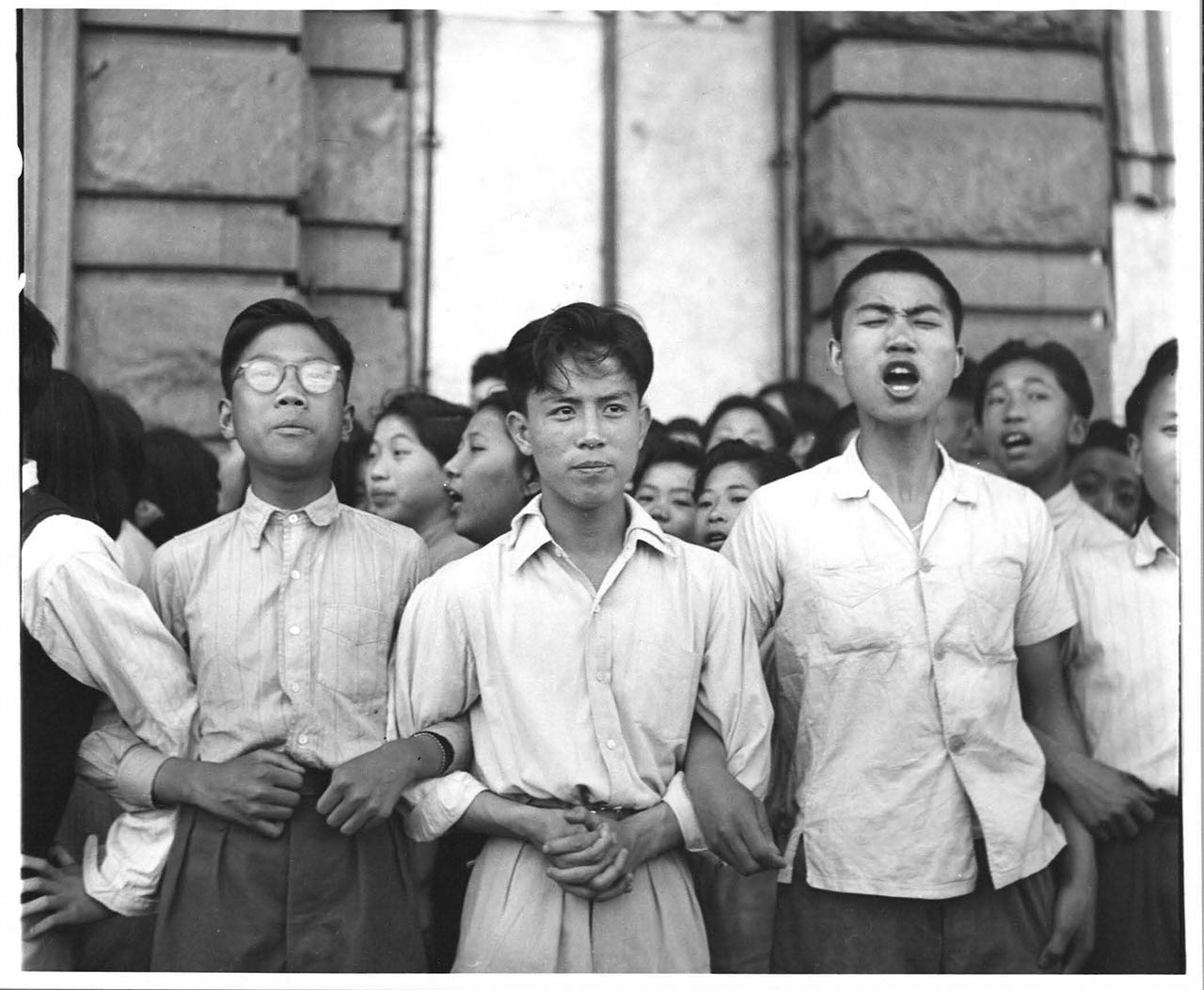 中国的摄影集1947~1949民生老旧照片及PDF素材-Jack Birns 杰克伯恩斯拍摄