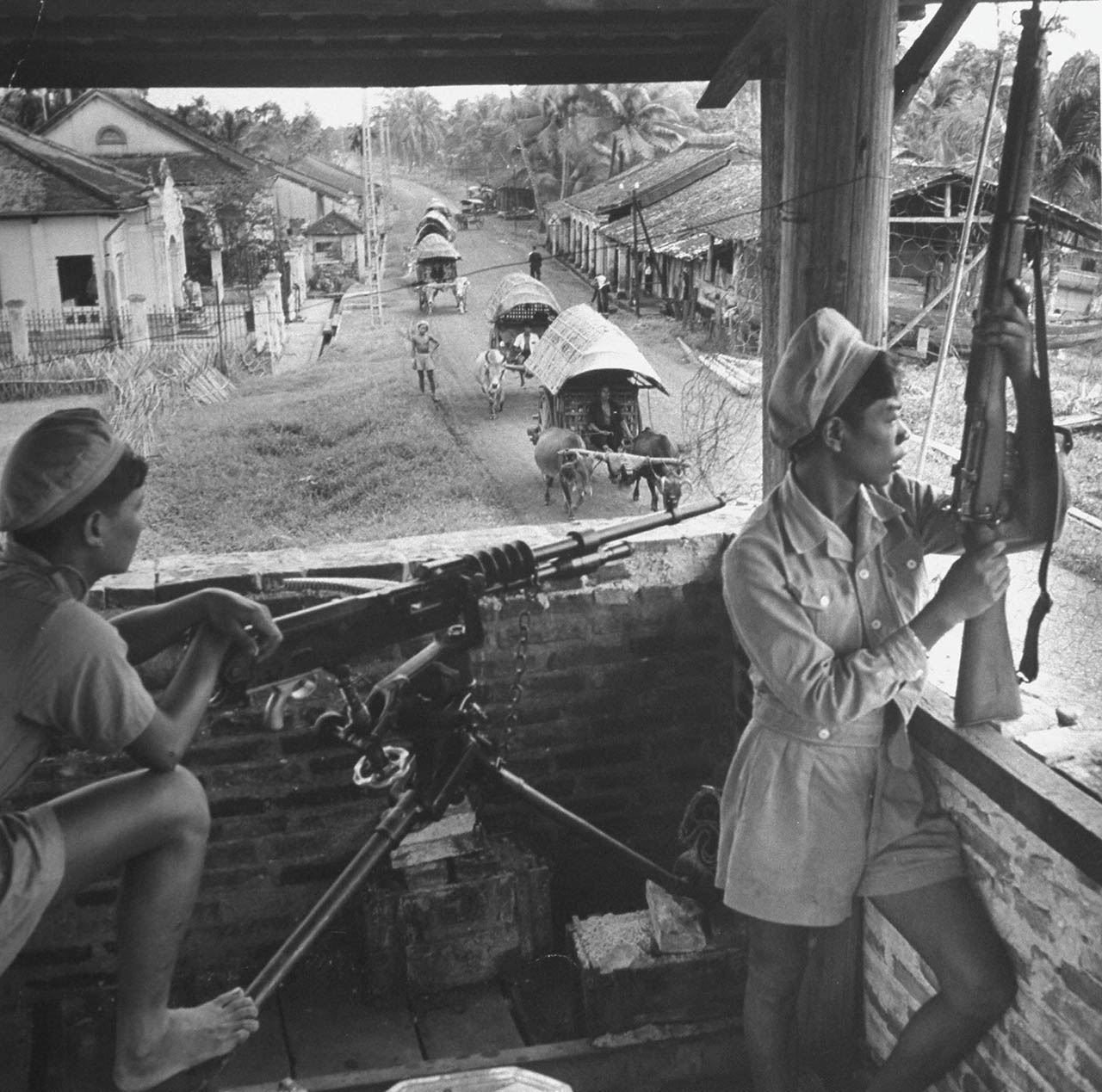 中国的摄影集1947~1949民生老旧照片及PDF素材-Jack Birns 杰克伯恩斯拍摄