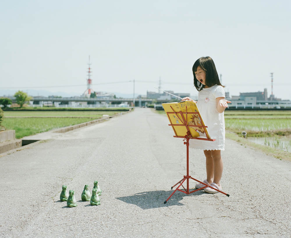 儿童纪实亲子家庭摄影照片参考学习素材，日本摄影大师长野丰一Toyokazu Nagano作品集图片欣赏