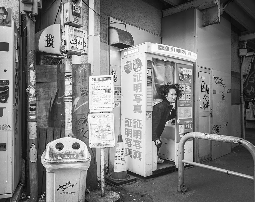 情绪人物人像照摄影参考学习素材，日本摄影师久富忠彦Hisatomi Tadahiko作品集欣赏