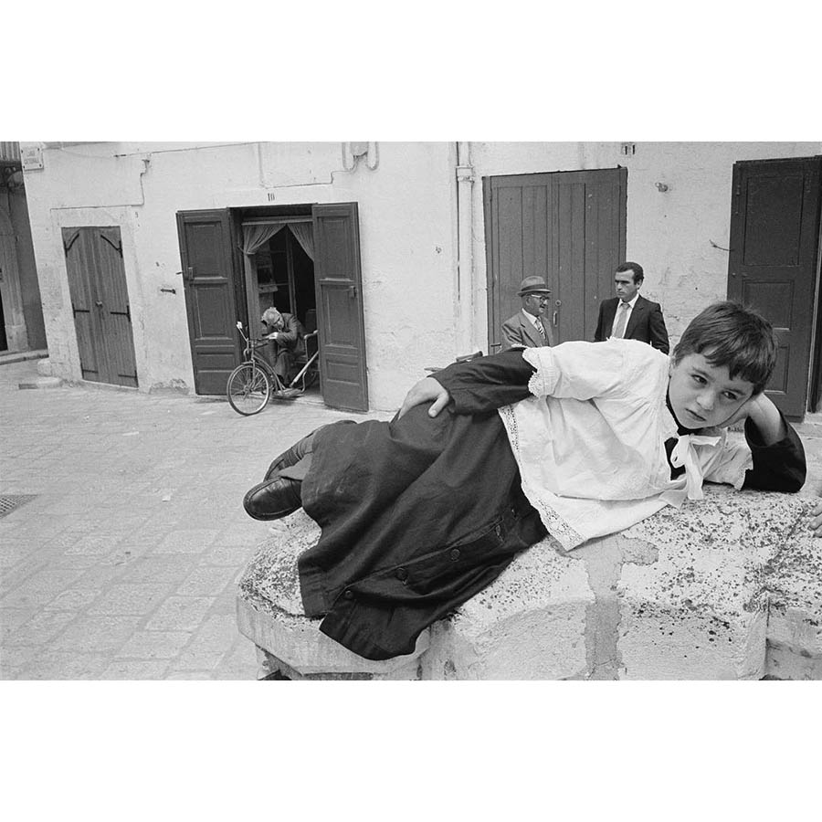布鲁塞尔新闻纪实黑白纪实人文照片参考素材，比利时摄影师John Vink作品集图片欣赏