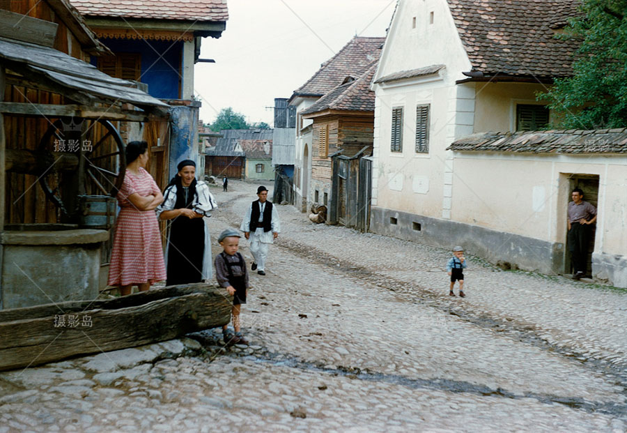 国外五六十年代人文纪实摄影图库，奥地利马格南女性摄影师Inge Morath作品集欣赏