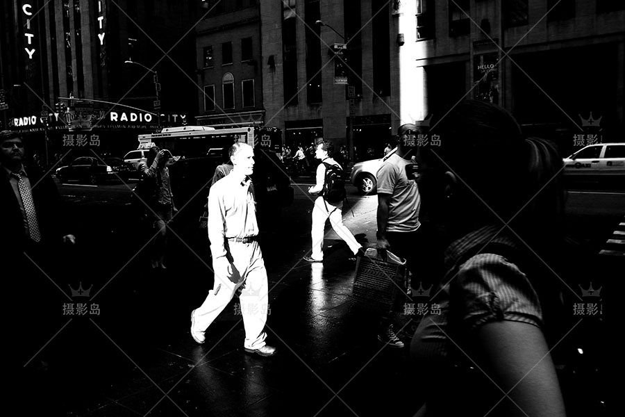 国外街头纪实黑白风光人文摄影图库参考素材，玛格南特伦特帕克Trent Parke作品集图片欣赏