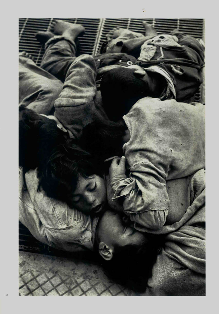 法国纪实黑白摄影参考图片素材，塞尔吉奥 拉莱Sergio Larrain摄影作品集图集欣赏