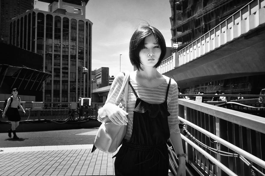 日本街头摄影黑白人文纪实摄影图片作品赏析，摄影师铃木达夫Tatsuo Suzuki作品集图集欣赏