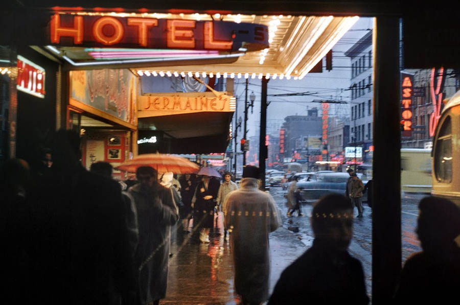 趣味街头胶片色彩人文纪实摄影图库， 德国摄影大师Fred Herzog作品集欣赏