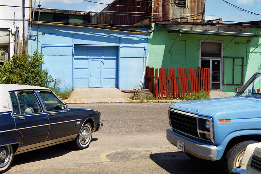 摄影大师威廉埃格尔斯顿William Eggleston 现代彩色乡村城市风光摄影作品图集欣赏