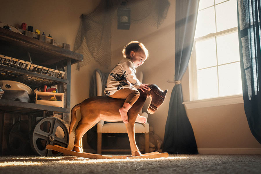 国外可爱儿童与宠物摄影作品图集，Adrian Murray创意光线摄影作品集欣赏
