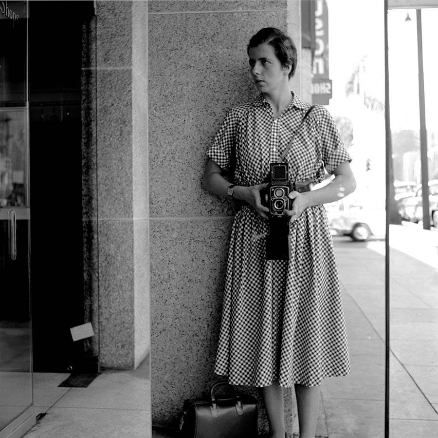 街头摄影的梵高，薇薇安迈尔Vivian Maier黑白纪实摄影作品图片集PDF欣赏