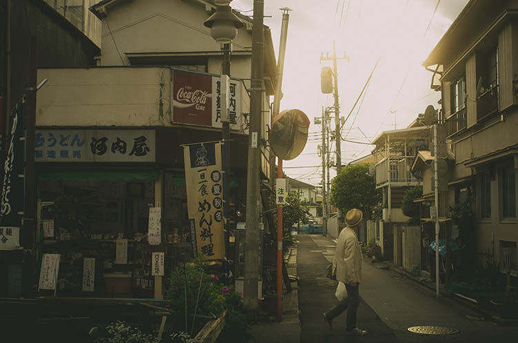 日本街景日式场景纪实图集，现代城市街道和传统民居小巷照片图库