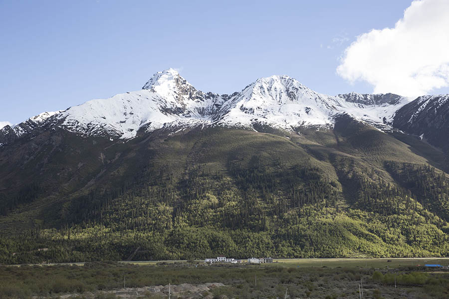 雪山山脉河流风景风光摄影raw原片，佳能cr2相机相图练习素材
