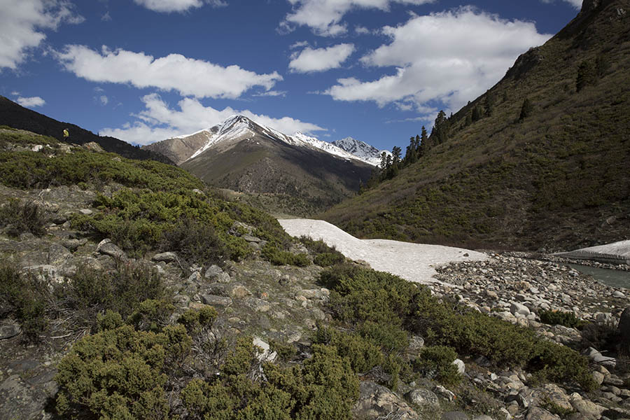 雪山山脉河流风景风光摄影raw原片，佳能cr2相机相图练习素材