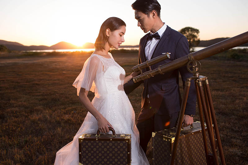 34张高端旅拍韩式婚纱摄影作品图片raw未修原片，佳能相机cr2格式婚纱照原图练习素材