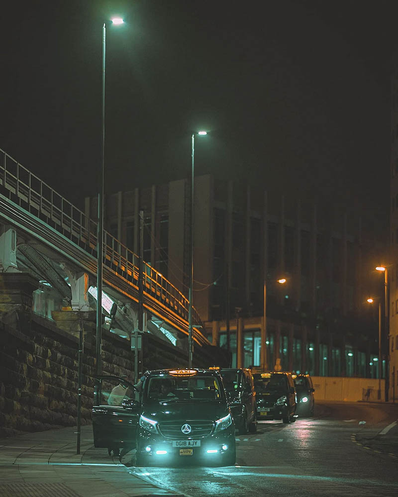 城市夜景风光街拍纪实电子版素材，摄影大师Adrian Vago作品集图片欣赏