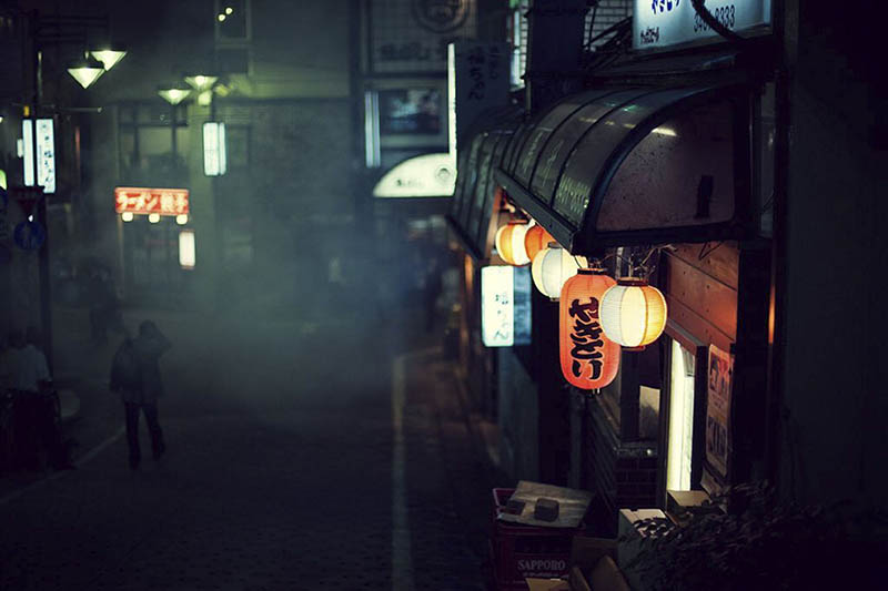 电影感氛围日本城市街头光影摄影作品欣赏，摄影师Lasse Erkola作品集图片素材