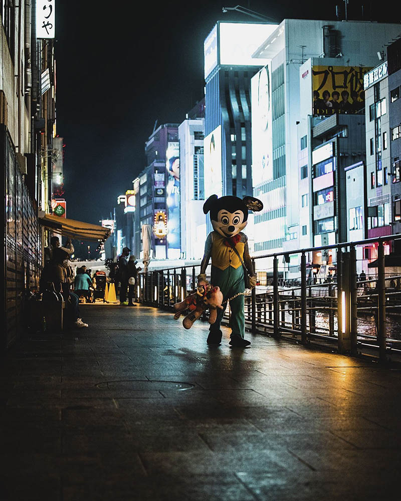 魔幻城市街头街拍人文扫街摄影图片图集鉴赏，摄影师omi作品集欣赏素材