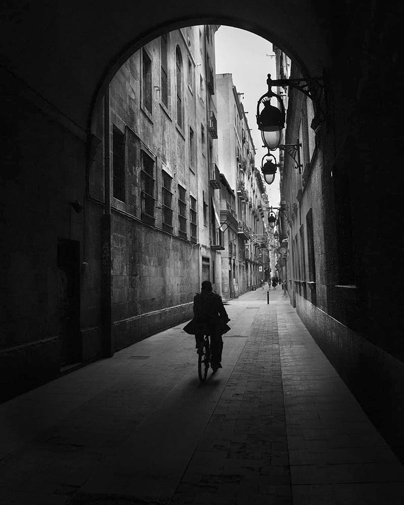 黑白纪实城市街头街景光影人文风光摄影图片作品集欣赏，摄影师João Cabral作品审美提升素材