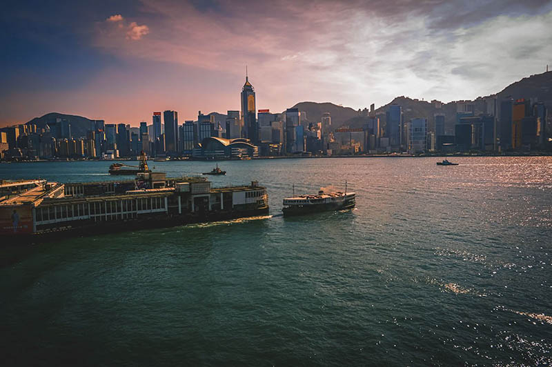 香港街头人文纪实街拍街景摄影作品集欣赏，香港摄影师Alex Wong作品图