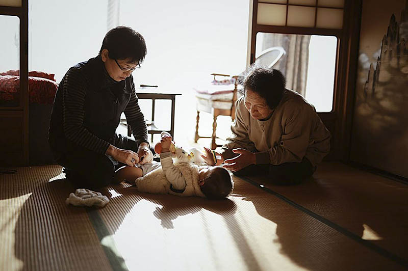 日本儿童亲子家庭纪实摄影作品集欣赏，日本摄影师maayuvvv作品图片