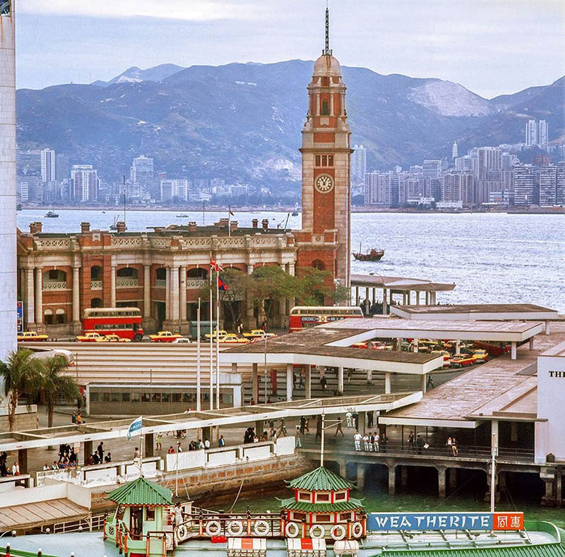 香港七、八十年代霓虹灯广告牌招牌摄影作品集欣赏，摄影师Keith Macgregor香港老照片