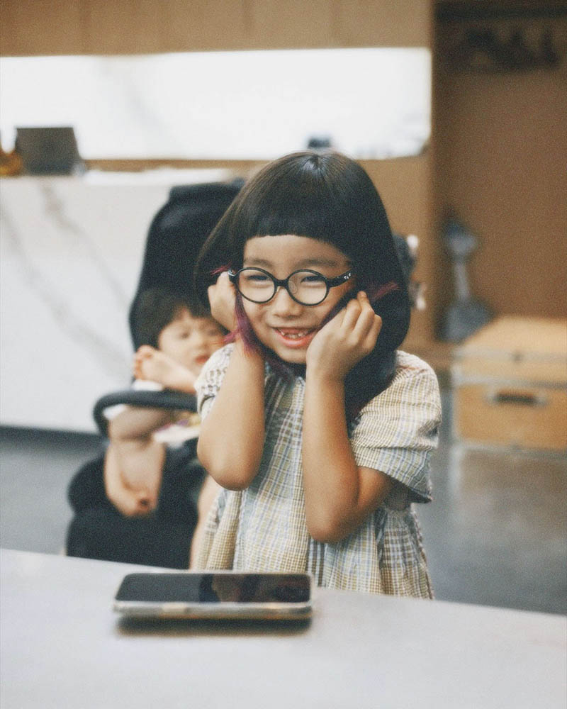 日本家庭亲子儿童生活纪实摄影作品集欣赏，摄影师honopapa_gram提升审美图片