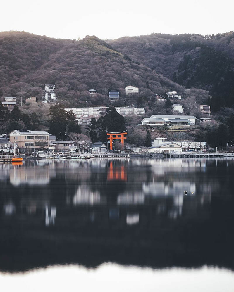 暗青色调东京城市街道街景建筑摄影作品集欣赏，日本摄影师Takashi Yasui街头人文图片