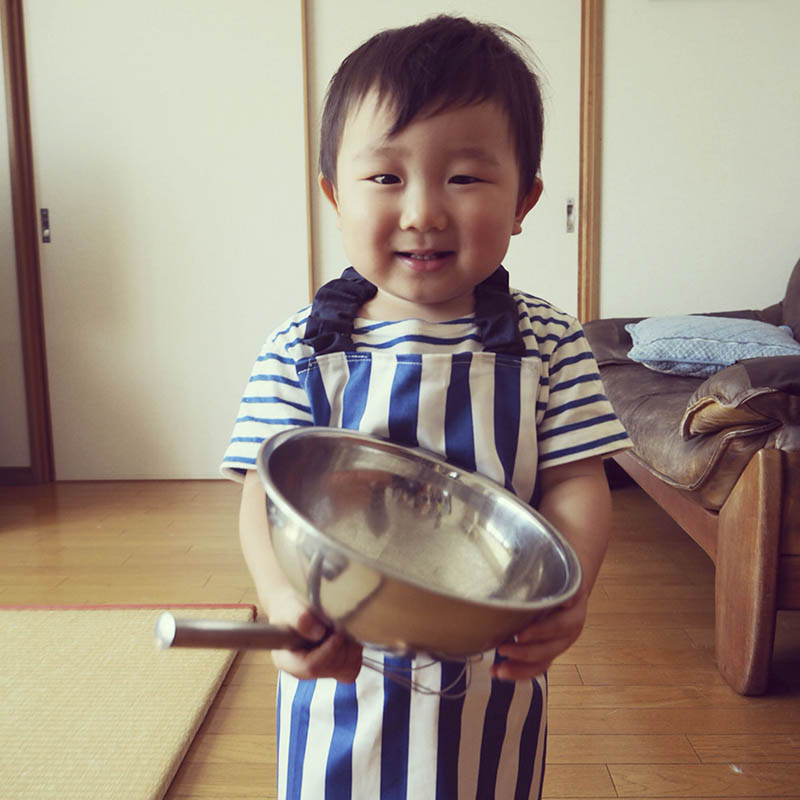 日系纪实家庭儿童摄影图片集图库欣赏，日本摄影师Eriko.S摄影作品