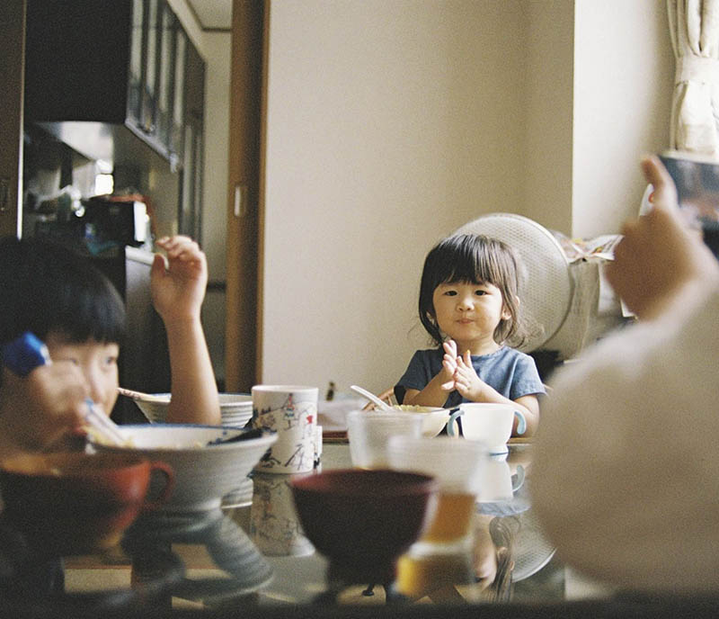 日系纪实家庭儿童生长摄影图片集图库欣赏