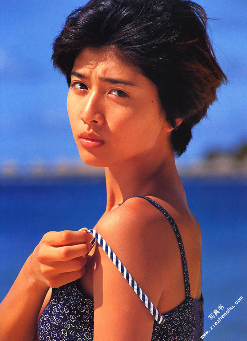 日本女星内田有纪性感写真集《YUKISS》