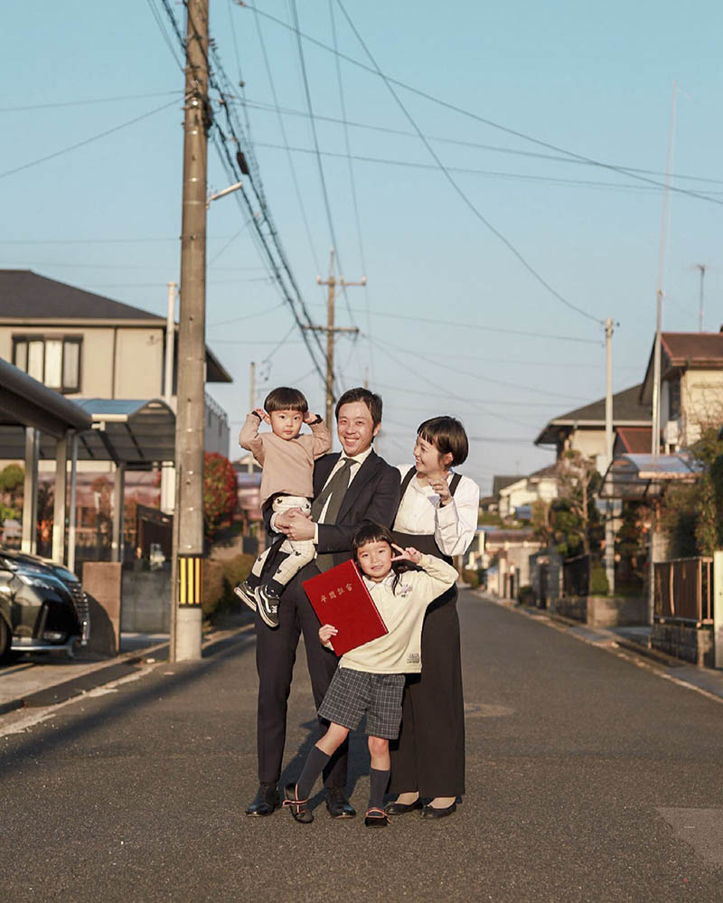 日系纪实家庭亲子儿童合照摄影作品集欣赏，日本摄影师hiraco作品审美提升图片