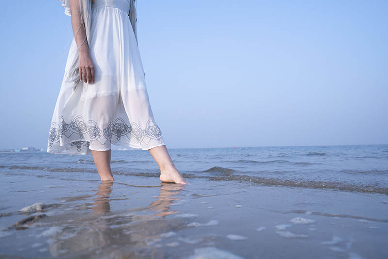 海边沙滩白色裙子美少女cosplay摄影raw未修原片