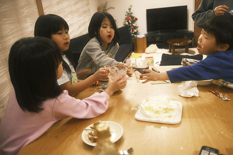 日本家庭亲子儿童摄影作品欣赏