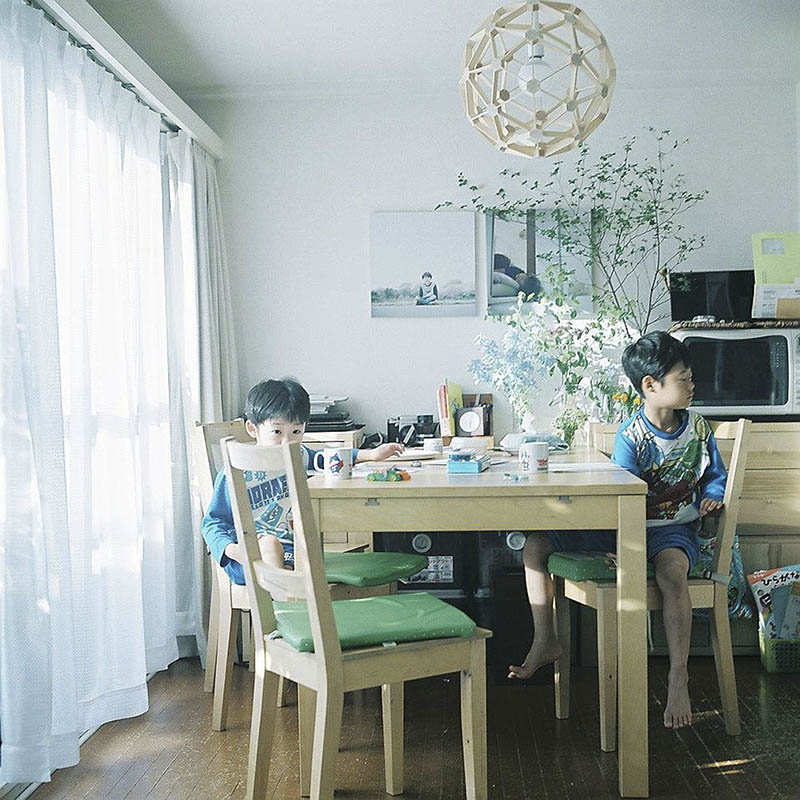 日系小清新儿童、花花草原摄影作品欣赏，日本摄影师izumi作品审美提升图片素材