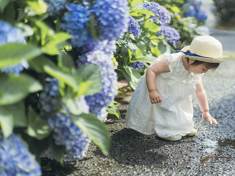 日本可爱儿童女童户外写真摄影作品图集欣赏