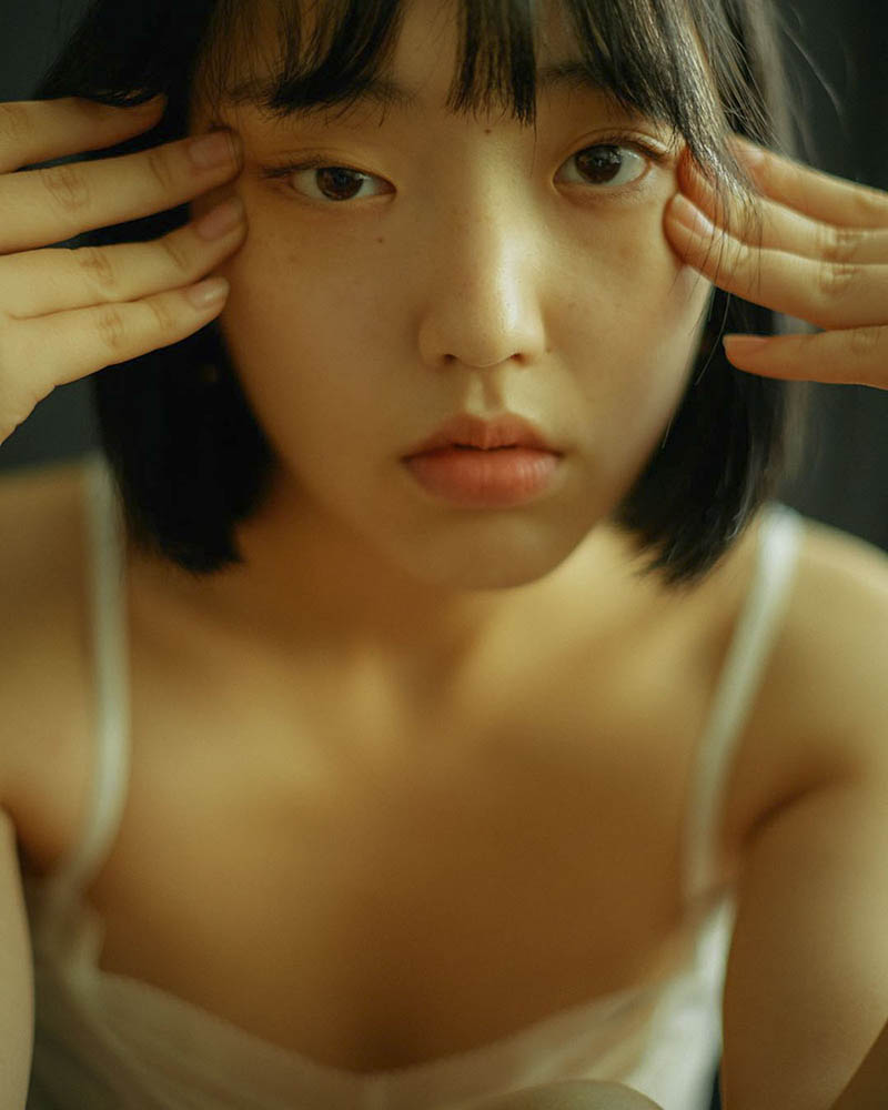 韩国性感情绪少女写真人像摄影作品集欣赏