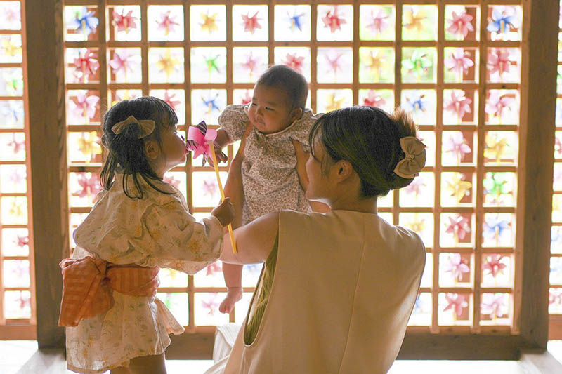 日本家庭生活纪实儿童摄影写真作品图片欣赏，摄影师airi_ema_life审美形象照摆姿提升素材