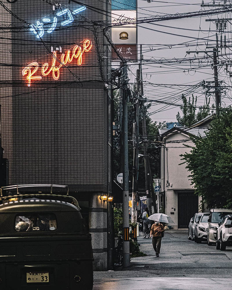 日本阴雨天夜景街拍街景风光摄影作品图片欣赏，日本摄影师saaco_film审美提升素材