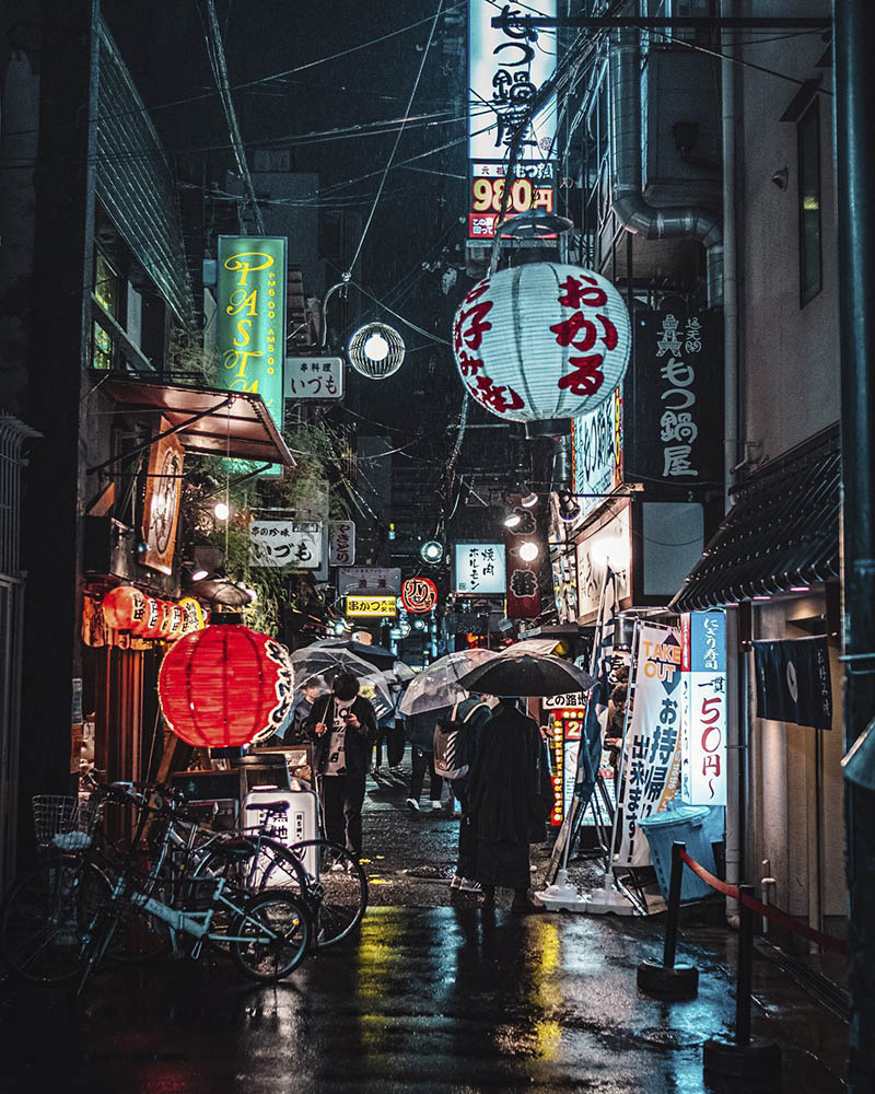 日本阴雨天夜景街拍街景风光摄影作品图片欣赏，日本摄影师saaco_film审美提升素材