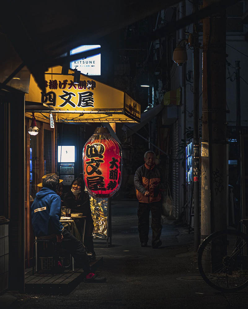 暗黑色调日本街头街景人文纪实风光摄影作品图片欣赏，ins日本摄影师涼真审美提升素材