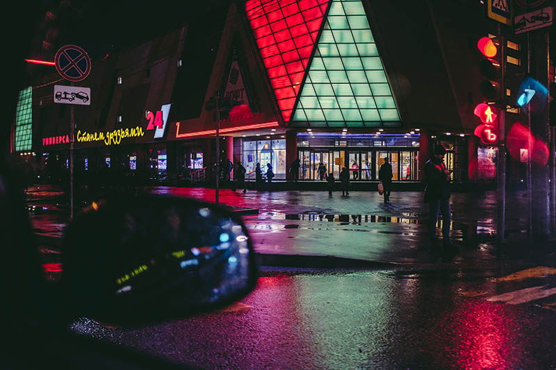 赛博朋克摄影作品可商用图片素材，无版权城市夜景赛博蒸汽机械风格设计图集大全