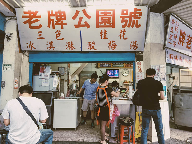 可商用地摊夜市图集大全，高清大图街道路边摆摊小吃、夜市地摊、烧烤摊贩无版权图片素材