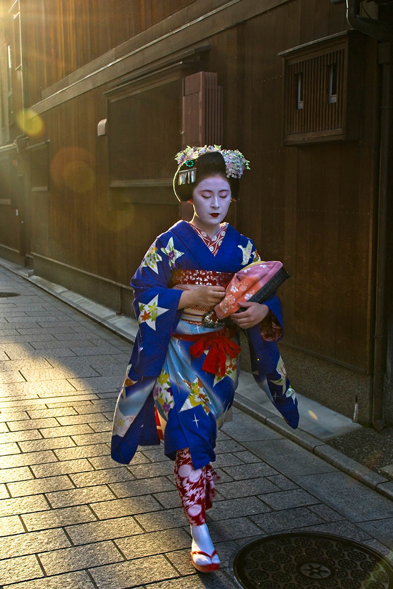 可商用日本和服图片大全合集下载，高清美女和服摄影照片正版无水印无版权图片背景设计素材