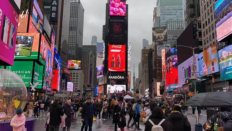 可商用路人视频大全合集下载，高画质街头行人人潮人来人往行走抖音快手无版权短视频素材
