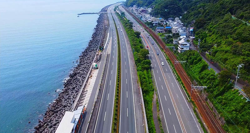 可商用公路视频素材大全合集下载，航拍自驾公路旅行风景马路无水印无版权短视频素材mp4格式