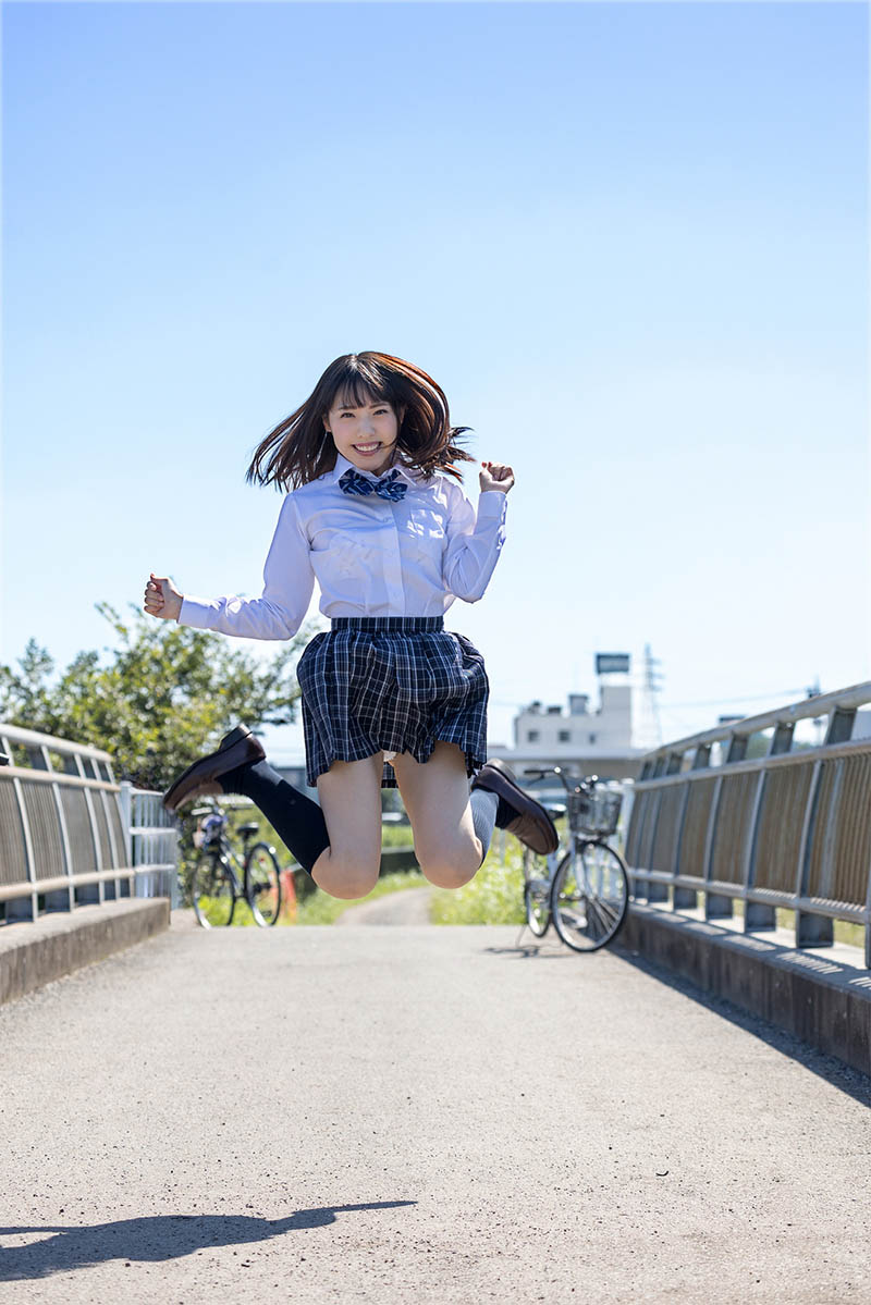 日本女优白桃花（白桃はな）清纯校园美少女写真集《青春》