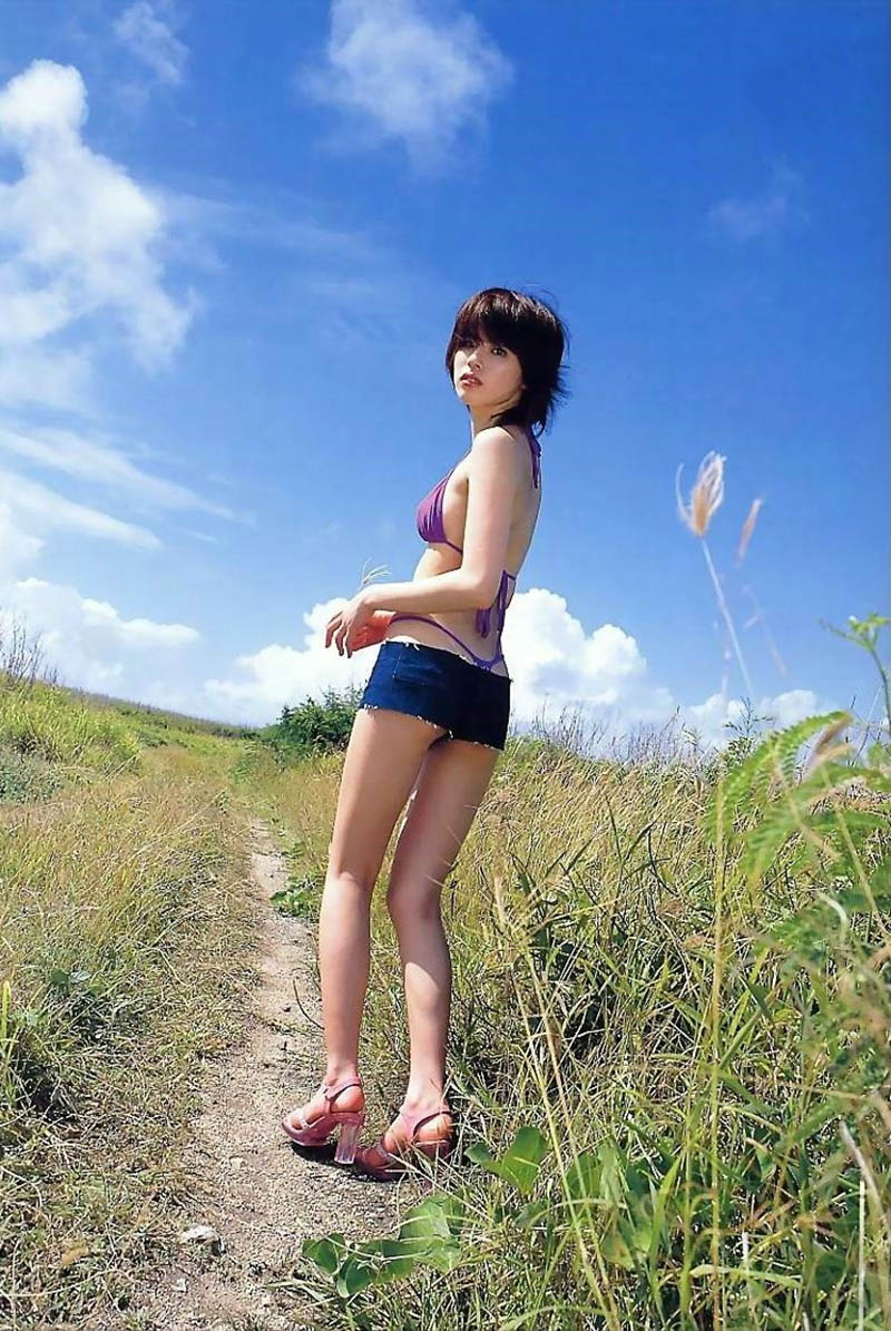 日本写真女演员那由多遥 Haruka Nayuta性感泳装内衣写真集