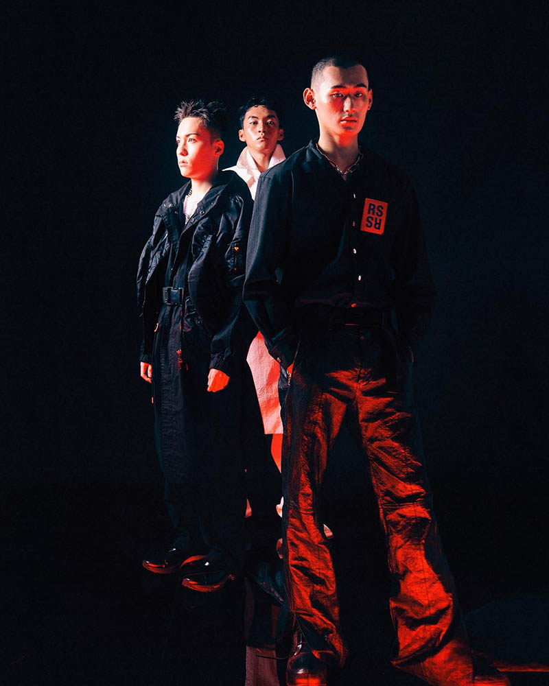 科技感、超现实、复古商业时尚人像摄影作品图片欣赏，韩国摄影师Kim Moondog审美提升素材