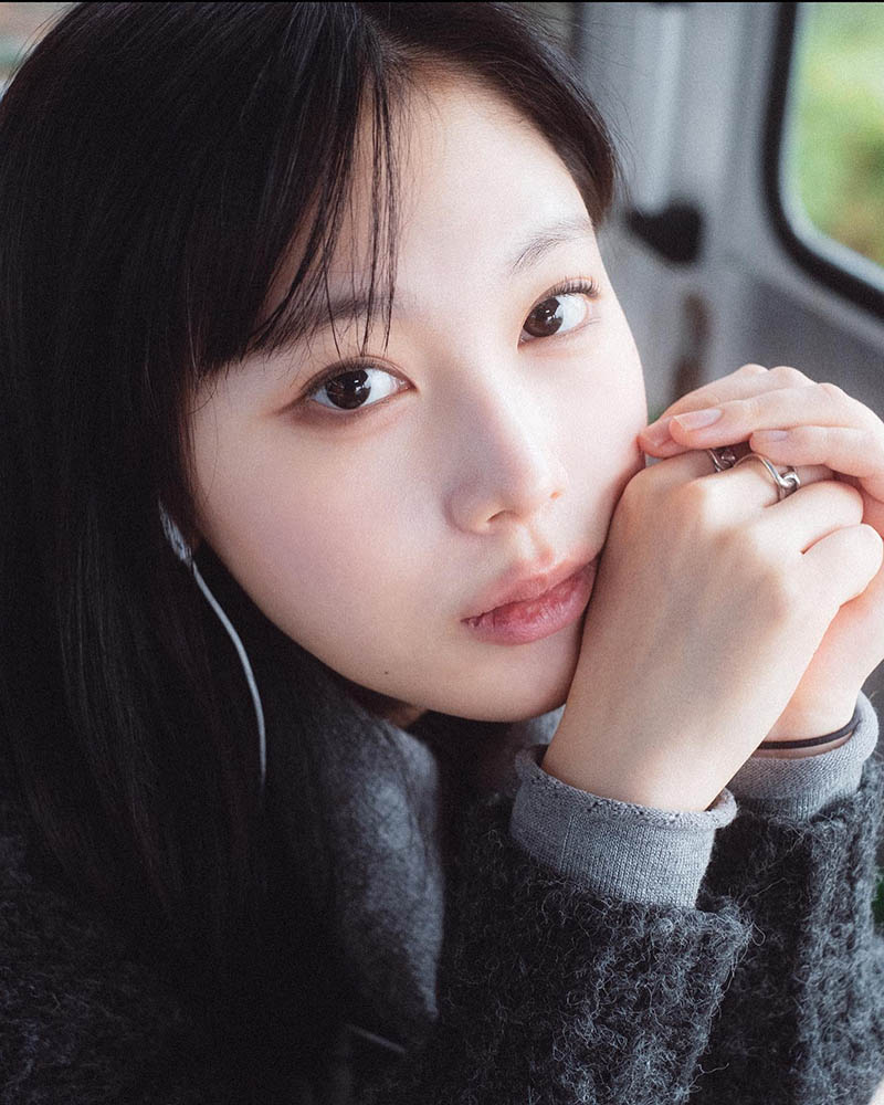 韩国少女胶片人像摄影作品图片欣赏，韩国摄影师red_si_playlist审美提升素材