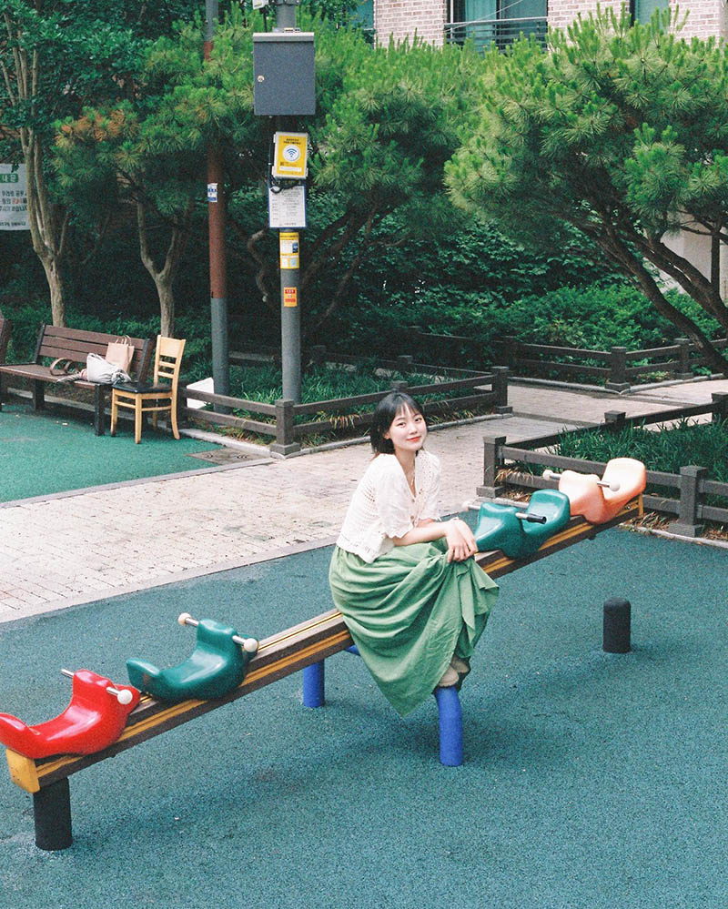 韩国少女胶片写真摄影作品图片欣赏，韩国摄影师poi_macaw审美提升素材